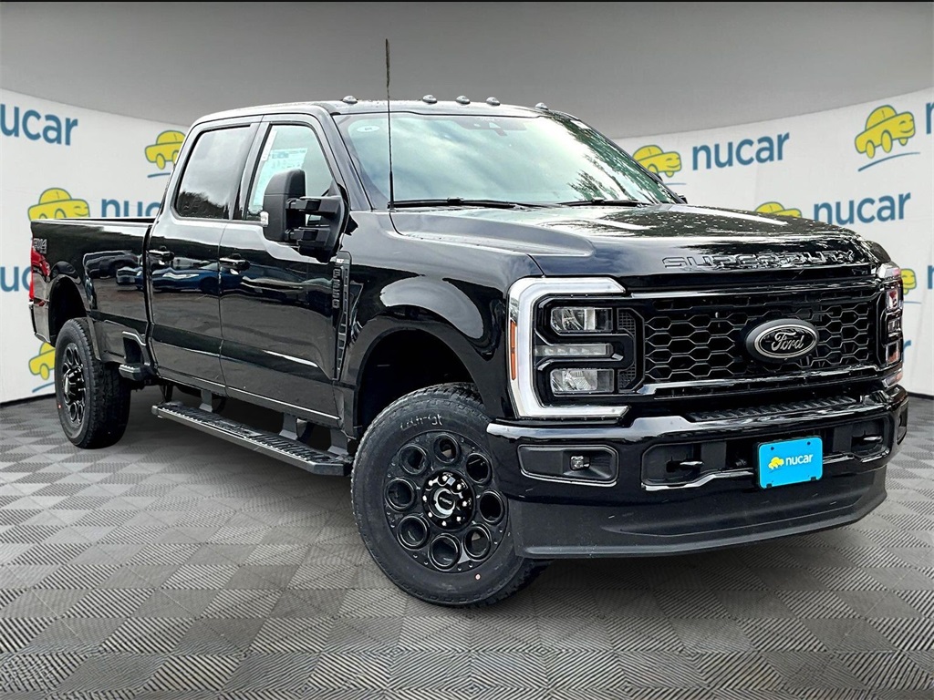 2026 Ford F-350 Super Duty XLT's photo