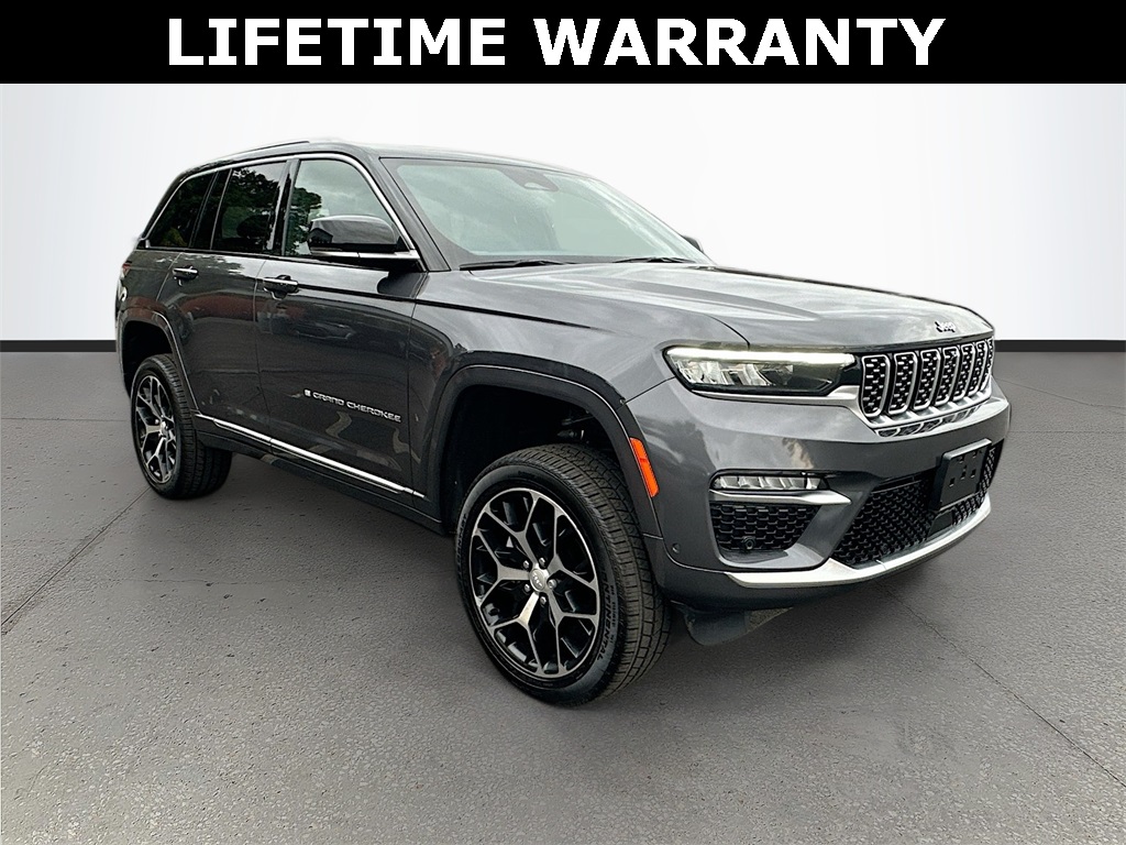 2022 Jeep Grand Cherokee Summit Reserve's photo