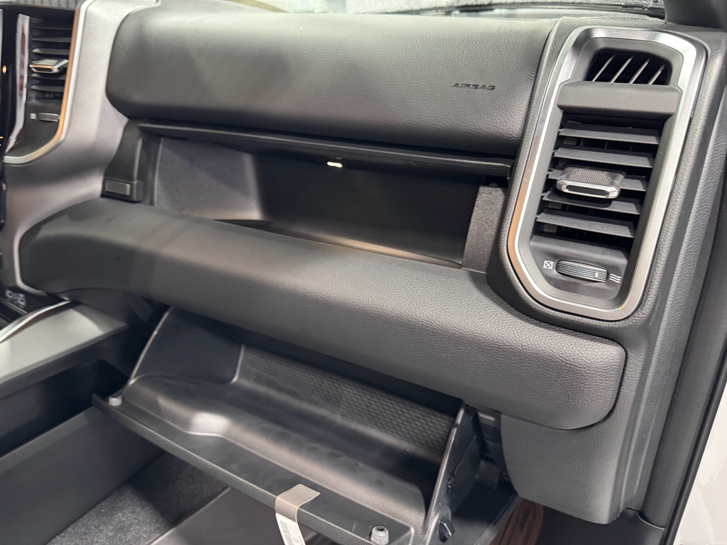 2026 Ram 1500 Big Horn photo 16