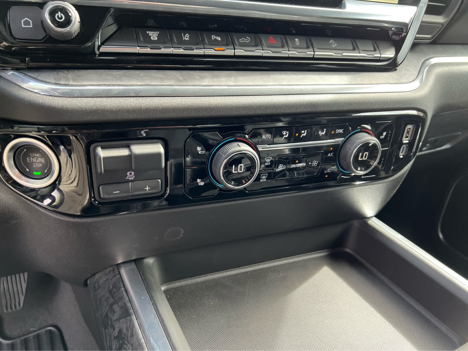 2025 Chevrolet Silverado 2500HD LT photo 21