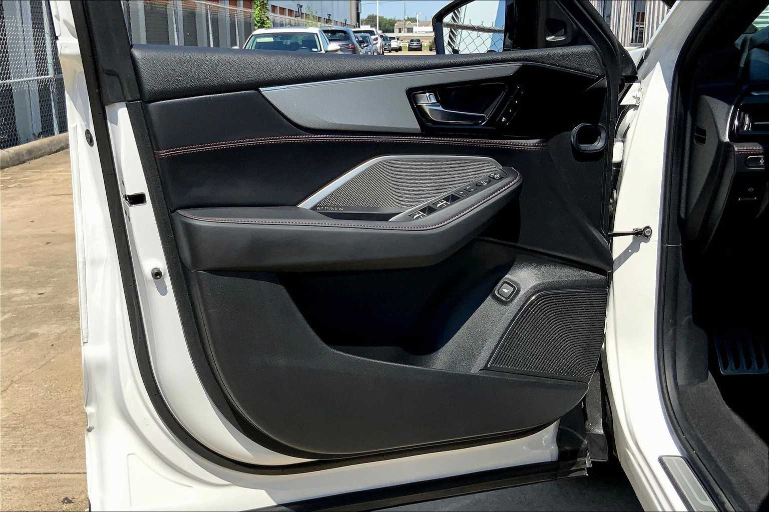 2024 Acura MDX SH-AWD A-Spec photo 17