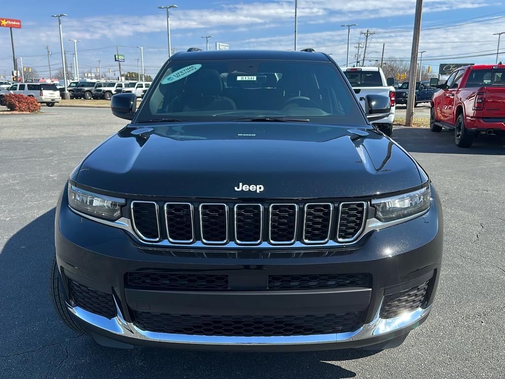 2025 Jeep Grand Cherokee Laredo X photo 13