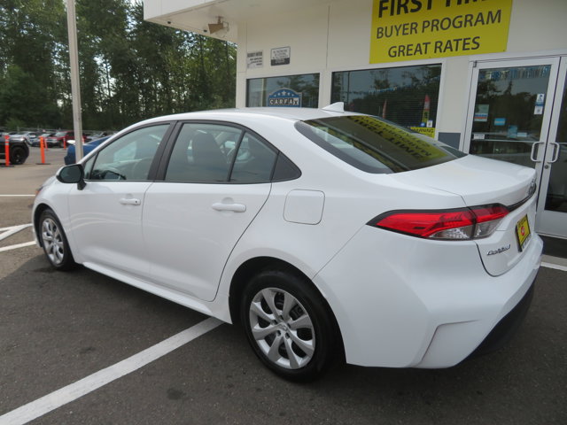 2024 Toyota Corolla LE photo 3