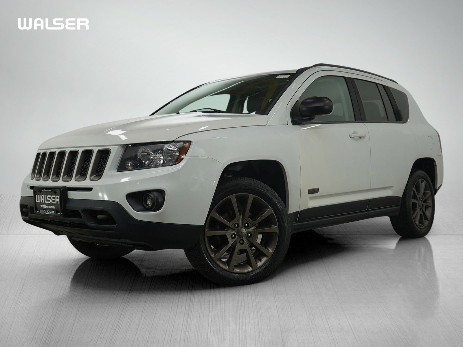 2016 Jeep Compass 75th Anniversary Edition's photo