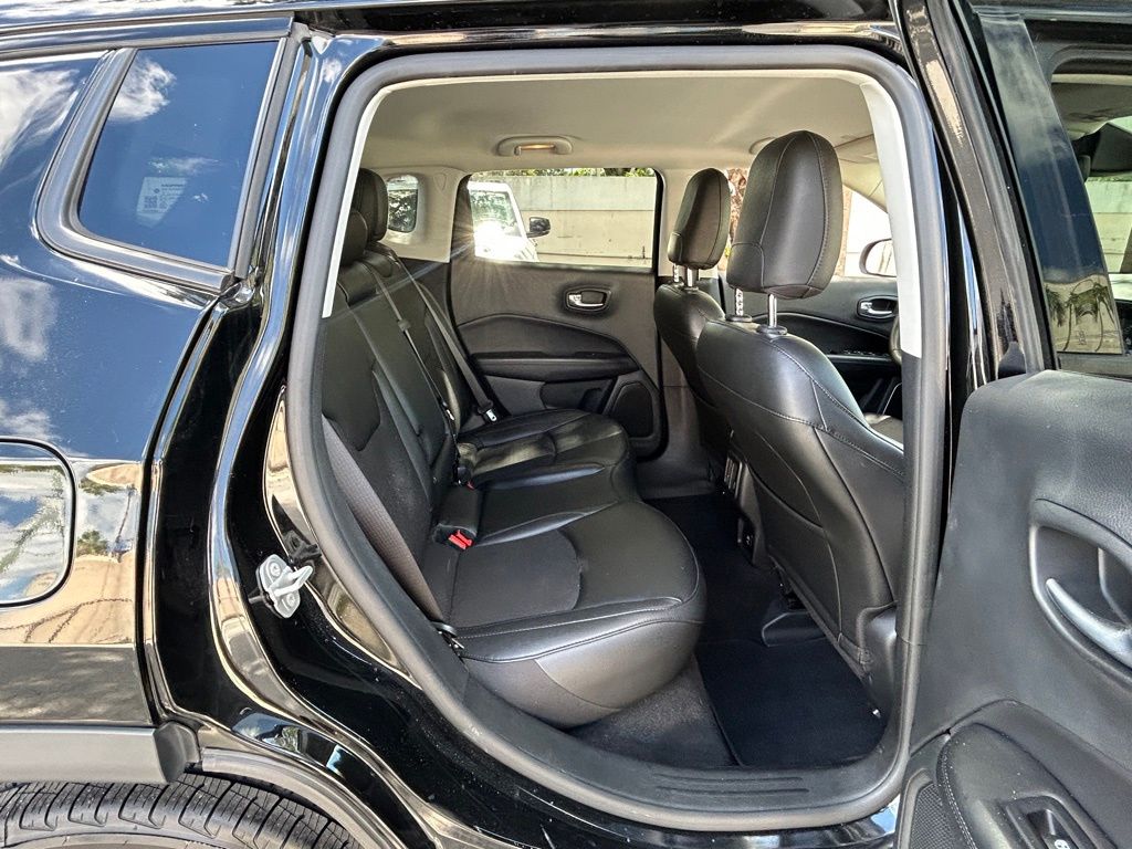 2021 Jeep Compass Altitude photo 22