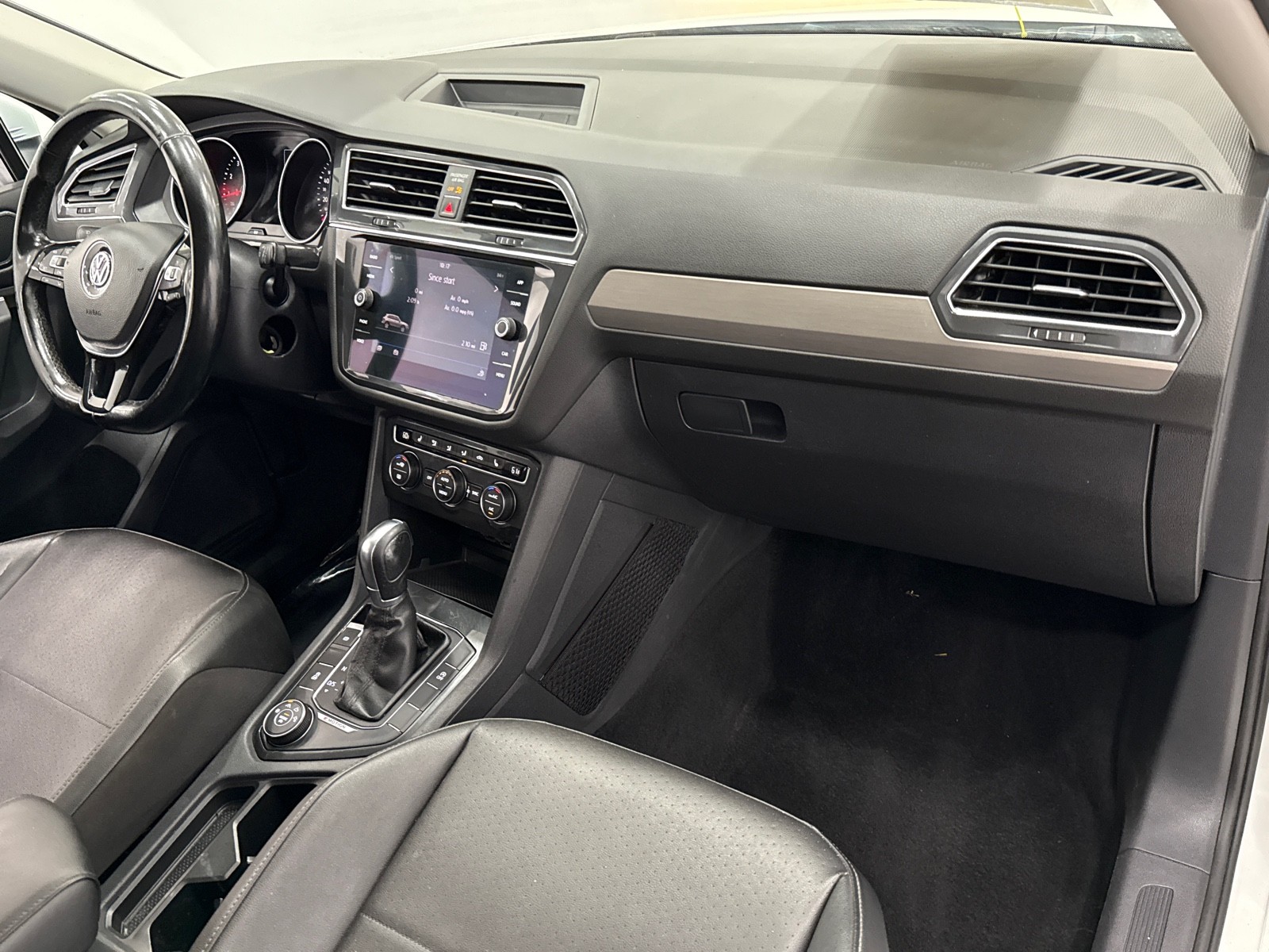 2018 Volkswagen Tiguan SE photo 41