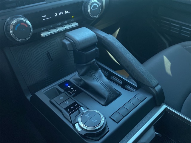 2025 Toyota Tacoma SR5 4x4 Double Cab photo 24