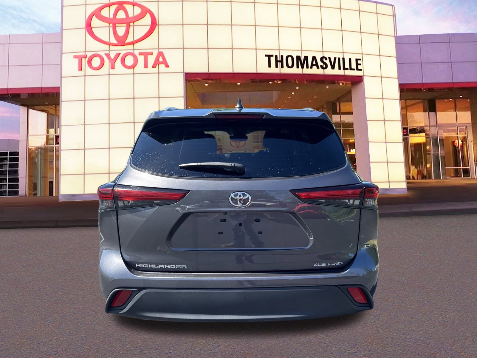 2023 Toyota Highlander XLE photo 6