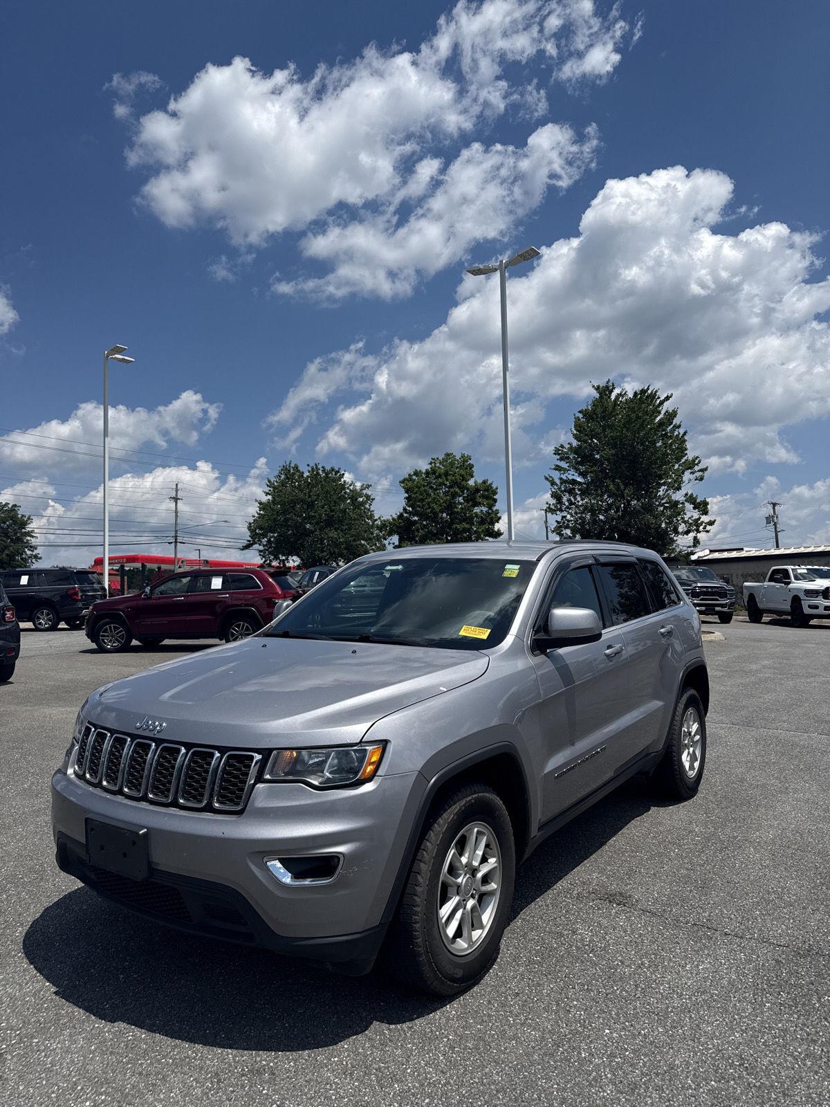 Used 2018 Jeep Grand Cherokee Laredo with VIN 1C4RJFAG8JC507361 for sale in Lynchburg, VA