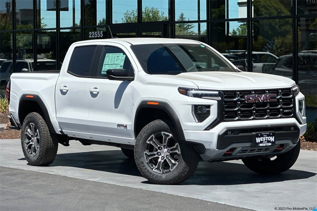 2025 GMC Canyon AT4's photo