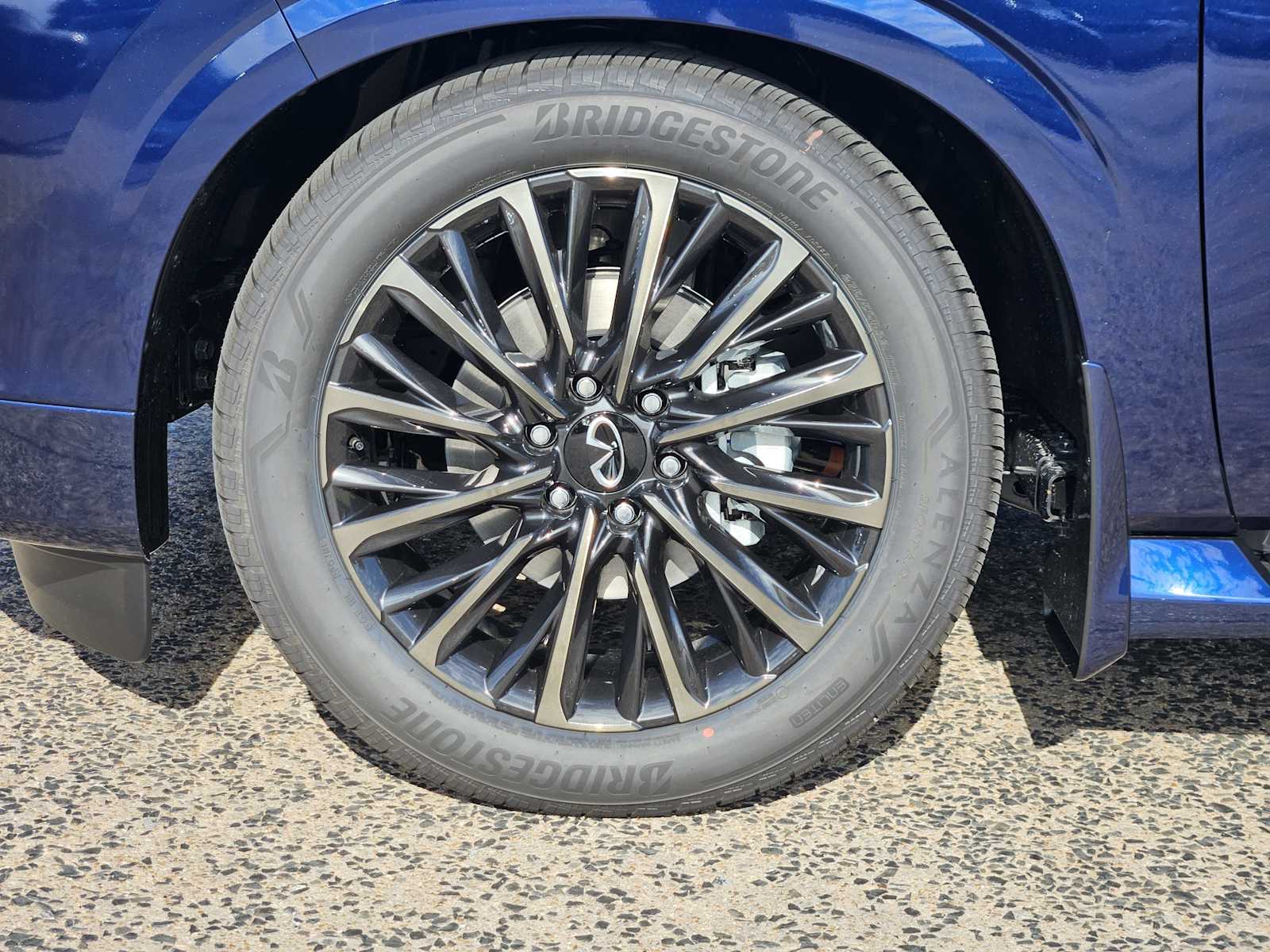 2026 Infiniti QX80 photo 4