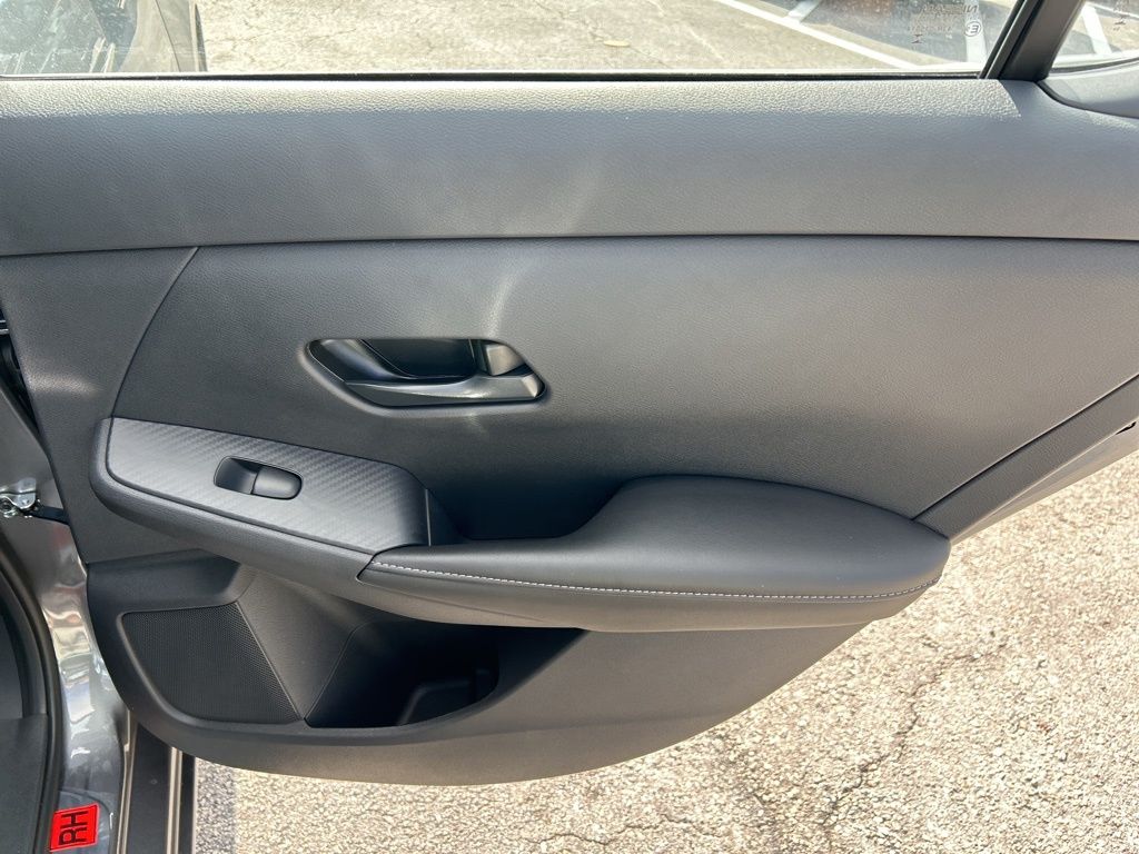 2025 Nissan Sentra S photo 36