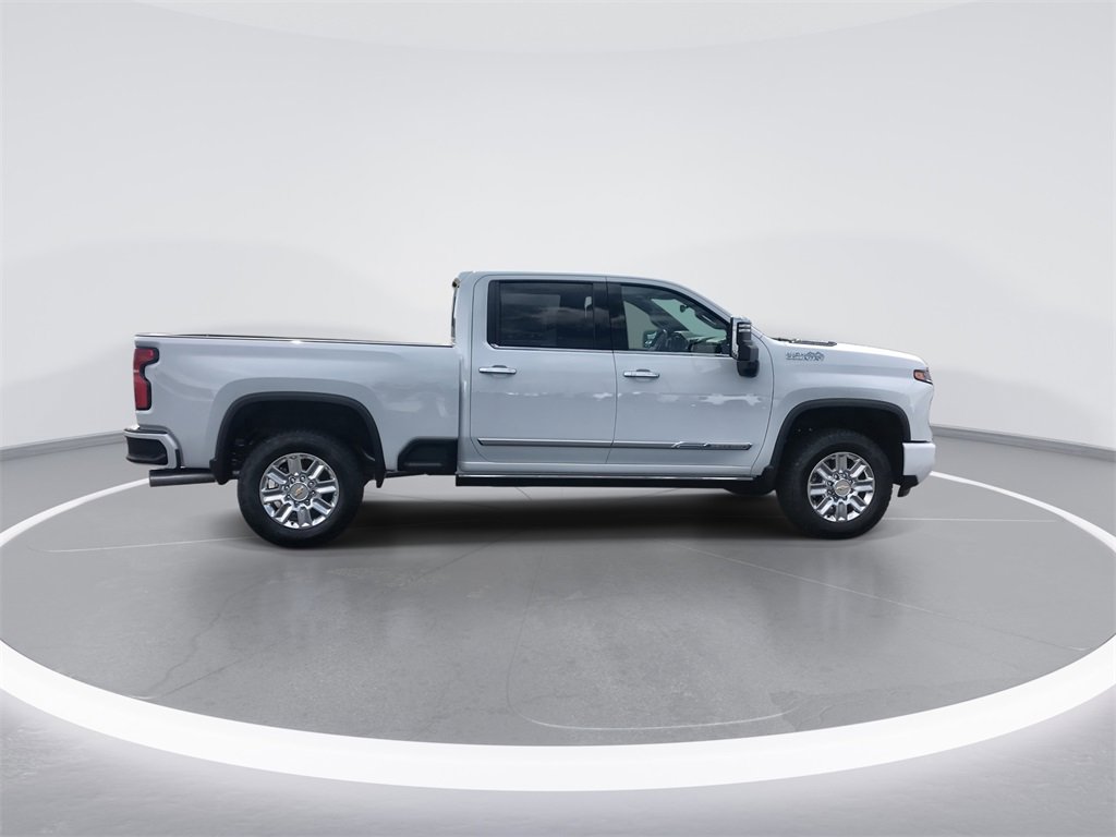 2025 Chevrolet Silverado 2500HD High Country photo 9