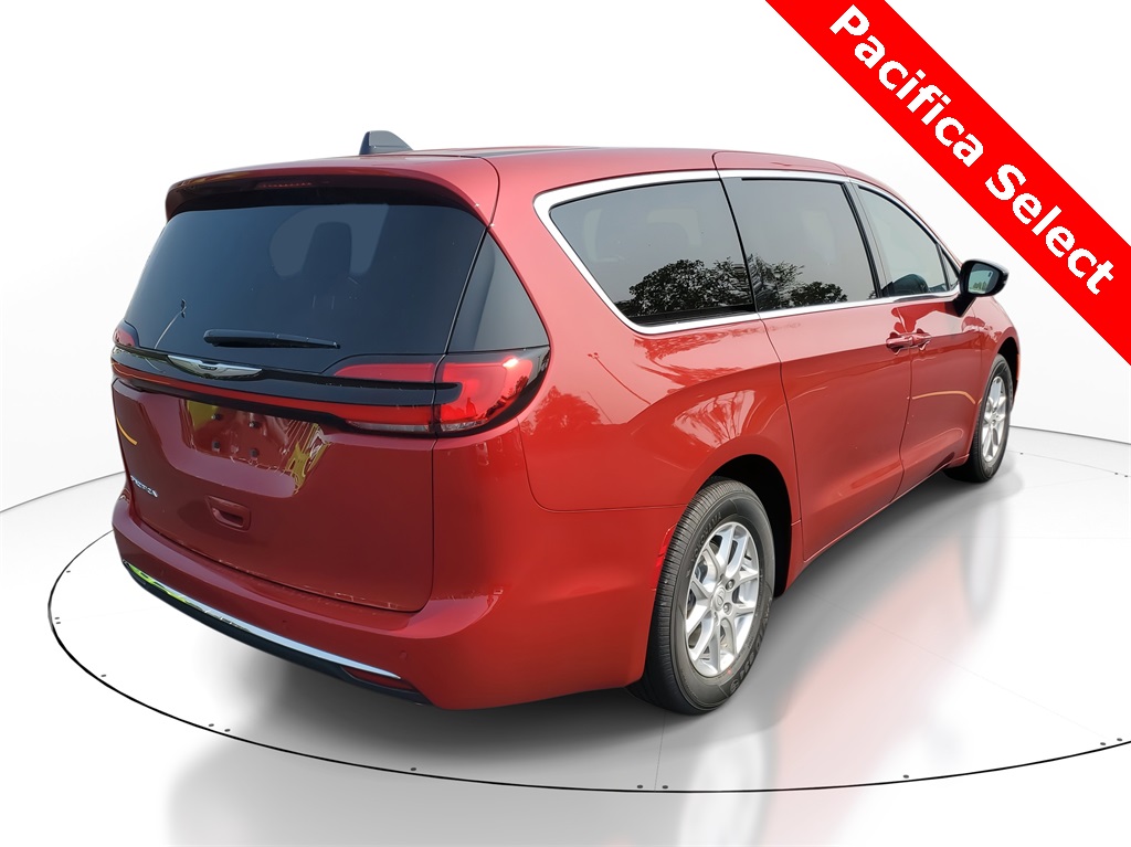 2025 Chrysler Pacifica photo 4