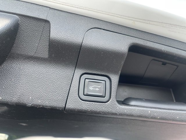 2022 Gmc Acadia SLT photo 18