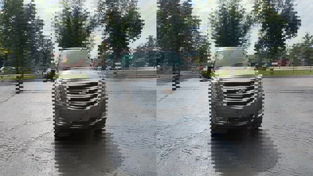 2016 Cadillac Escalade ESV Premium photo 3