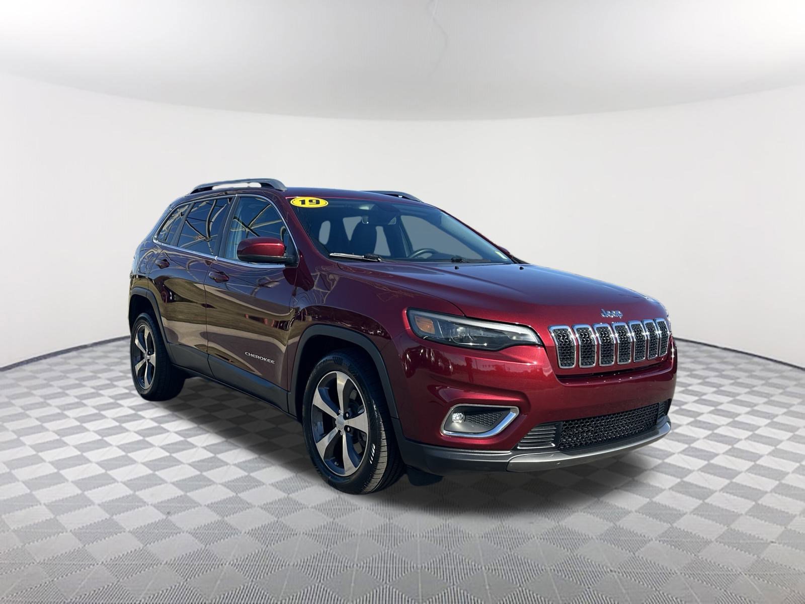 2019 Jeep Cherokee Limited photo 2