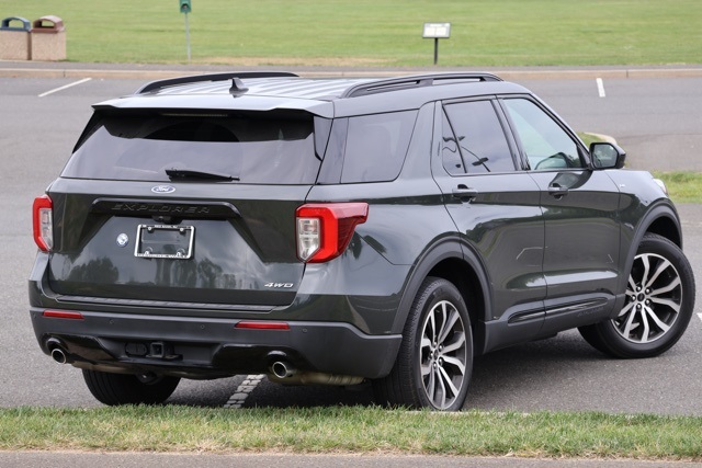 2022 Ford Explorer ST-Line photo 3