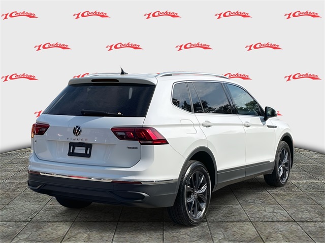 2022 Volkswagen Tiguan SE photo 2