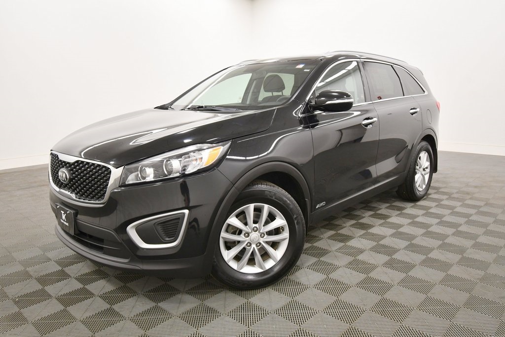 Used 2018 Kia Sorento LX with VIN 5XYPGDA39JG432107 for sale in Rochester, Minnesota
