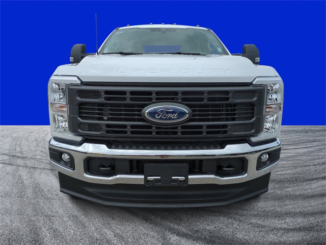 2026 Ford F-350 XL photo 8