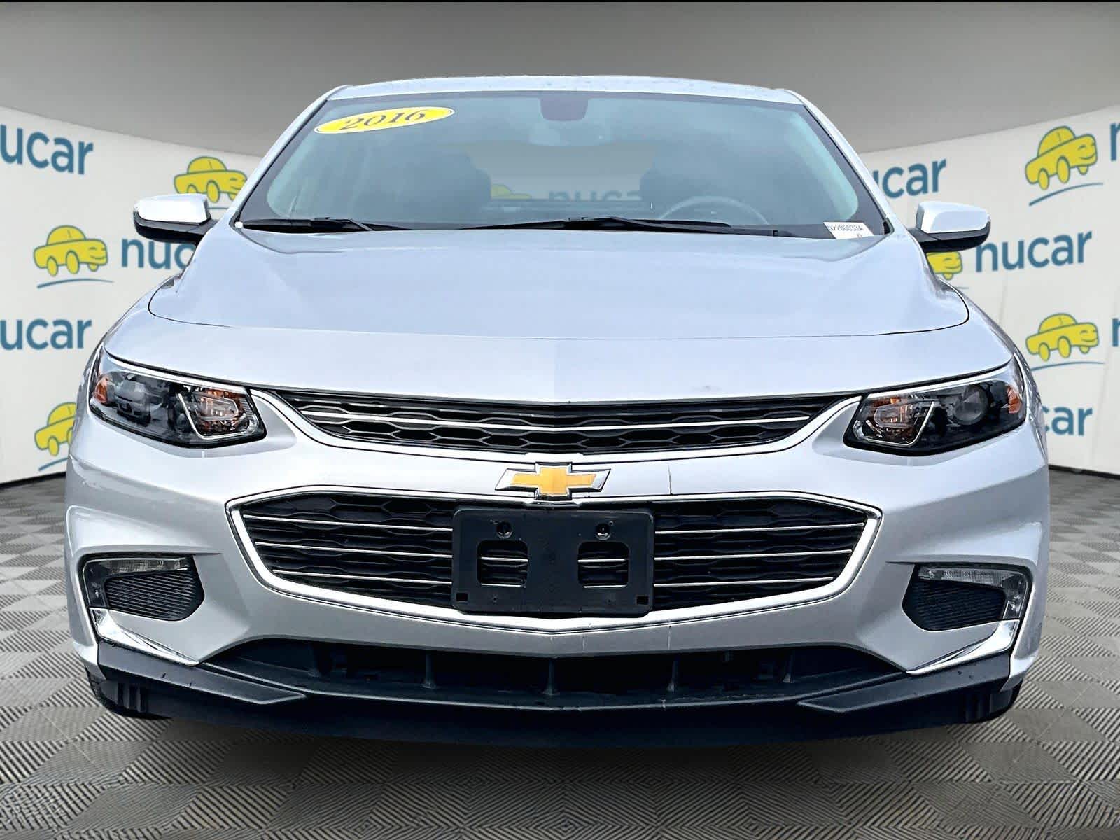 2016 Chevrolet Malibu 1LT photo 2