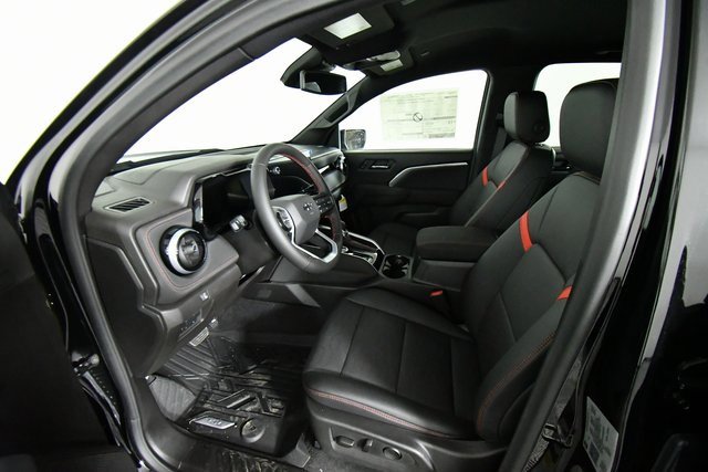 2026 Chevrolet Colorado Z71 photo 4