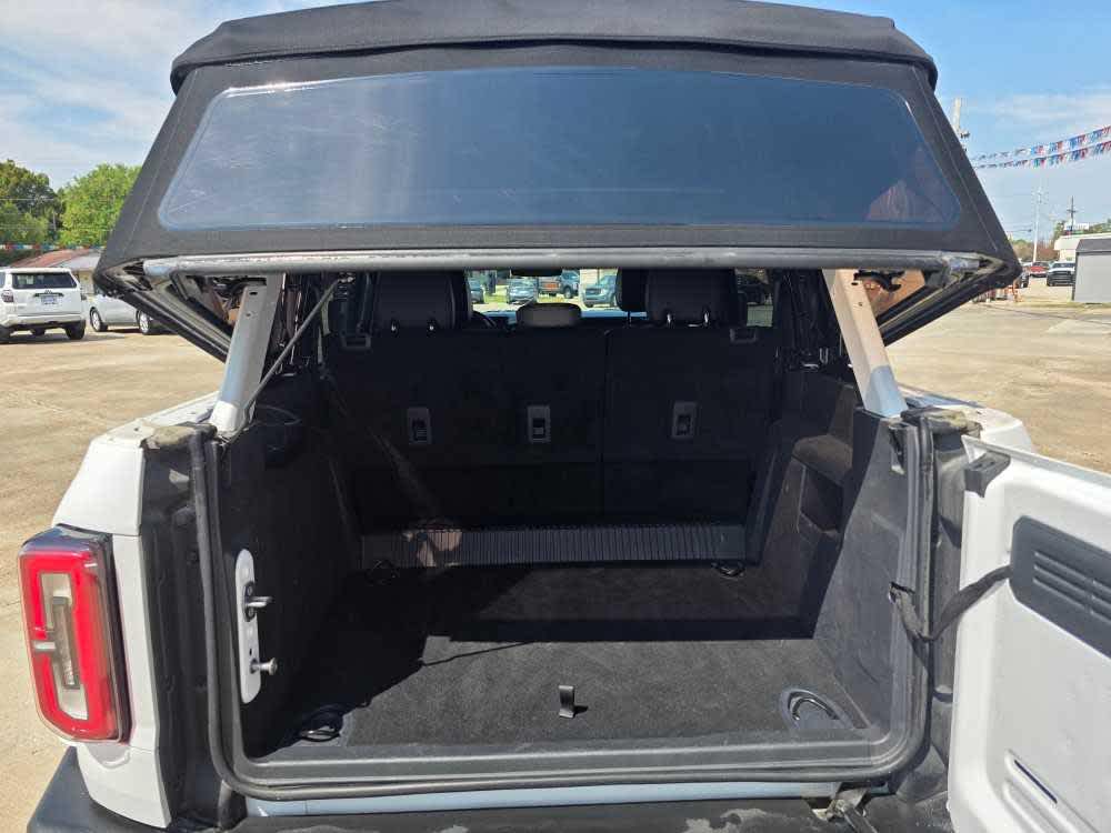2022 Ford Bronco Outer Banks photo 9