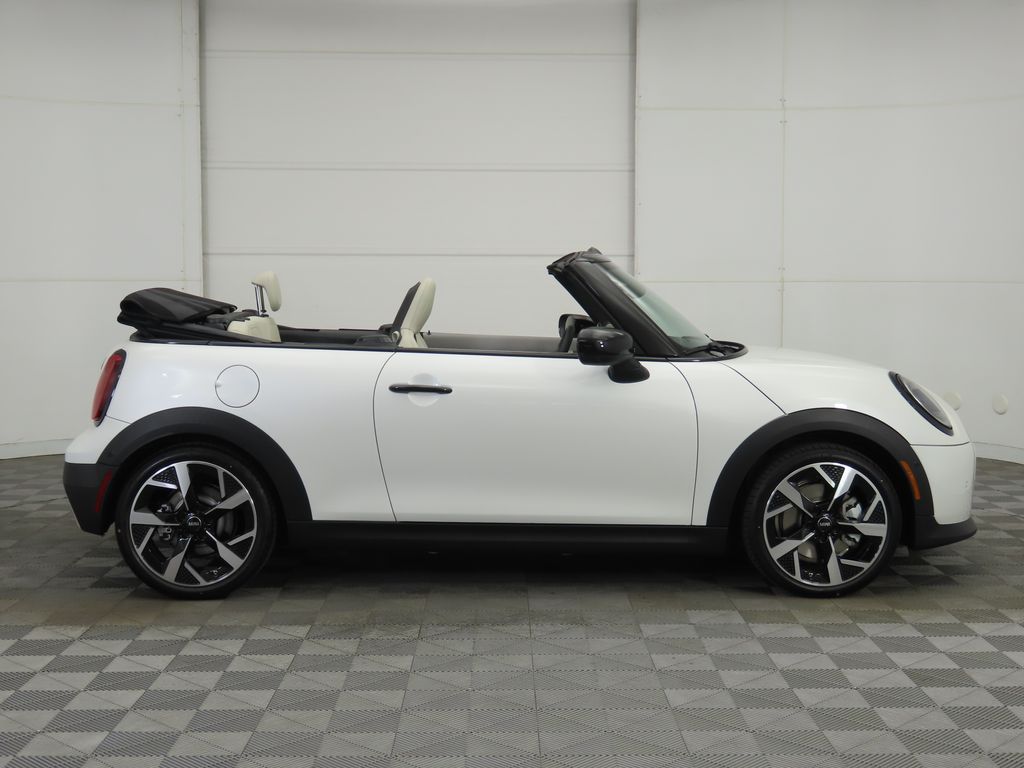 2026 Mini Cooper Convertible Iconic photo 4