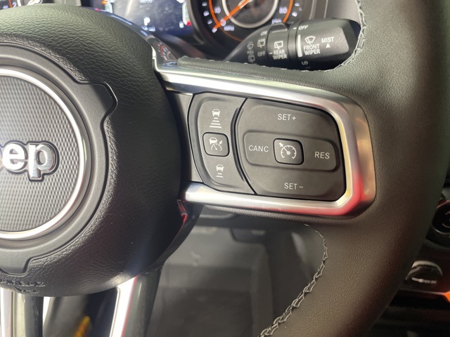 2025 Jeep Wrangler Sahara photo 20