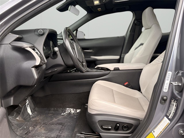 2021 Lexus UX 200 photo 9