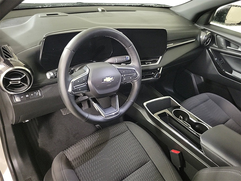 2025 CHEVROLET EQUINOX - Image 11