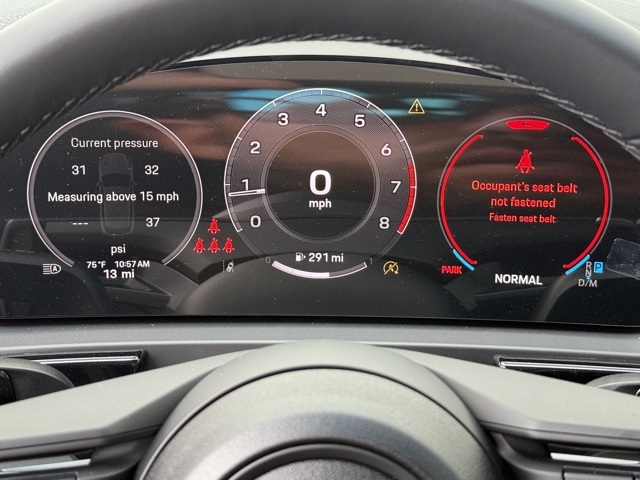 2025 Porsche Cayenne Base photo 12