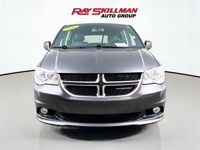 Used 2017 Dodge Grand Caravan SXT with VIN 2C4RDGCGXHR605027 for sale in New Whiteland, IN
