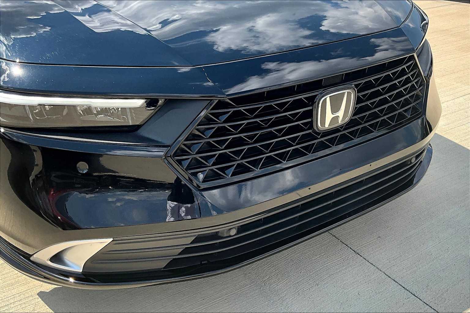 2024 Honda Accord Hybrid Touring photo 26