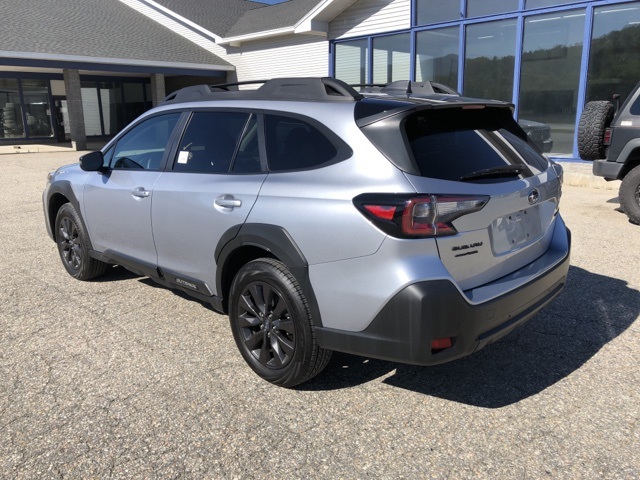 2025 Subaru Outback Onyx Edition photo 5