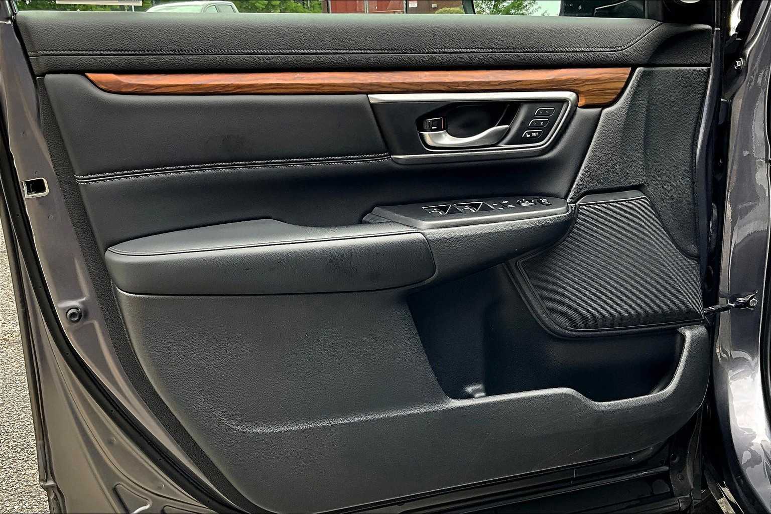 2019 Honda CR-V EX-L photo 20