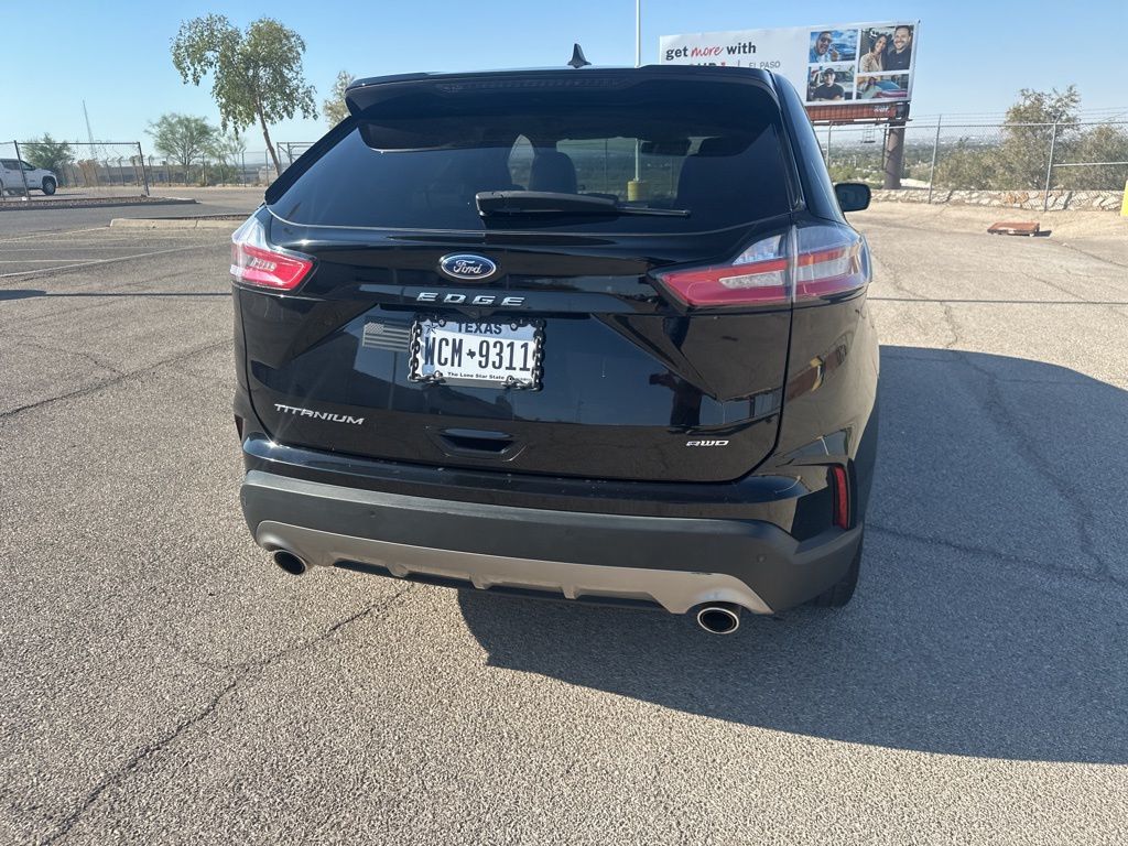 2023 Ford Edge Titanium photo 10