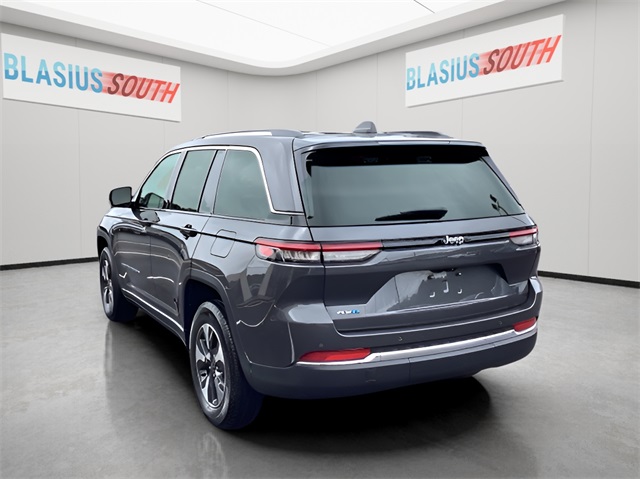 2023 Jeep Grand Cherokee 4xe photo 5