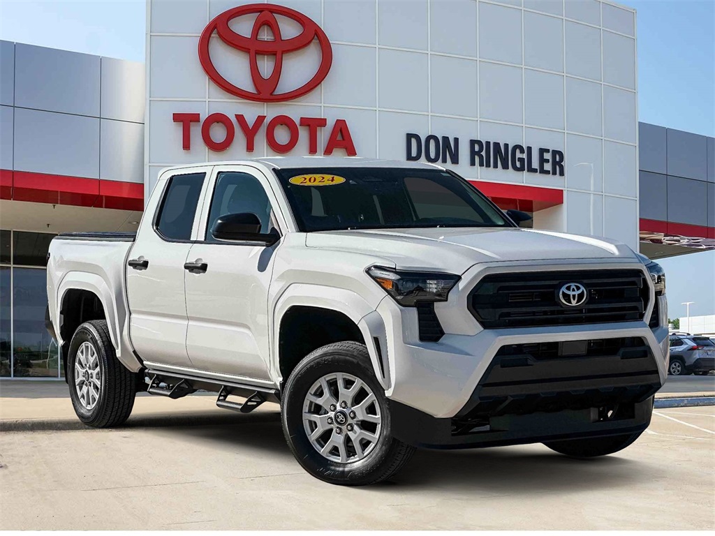 2024 Toyota Tacoma SR's photo