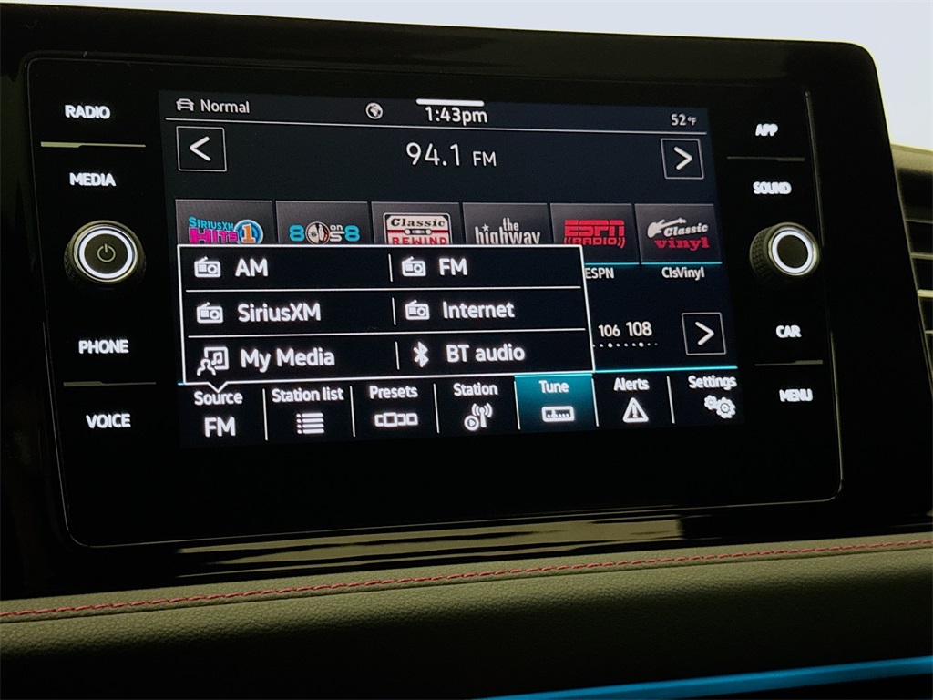 2025 Volkswagen Jetta GLI 2.0T Autobahn photo 26