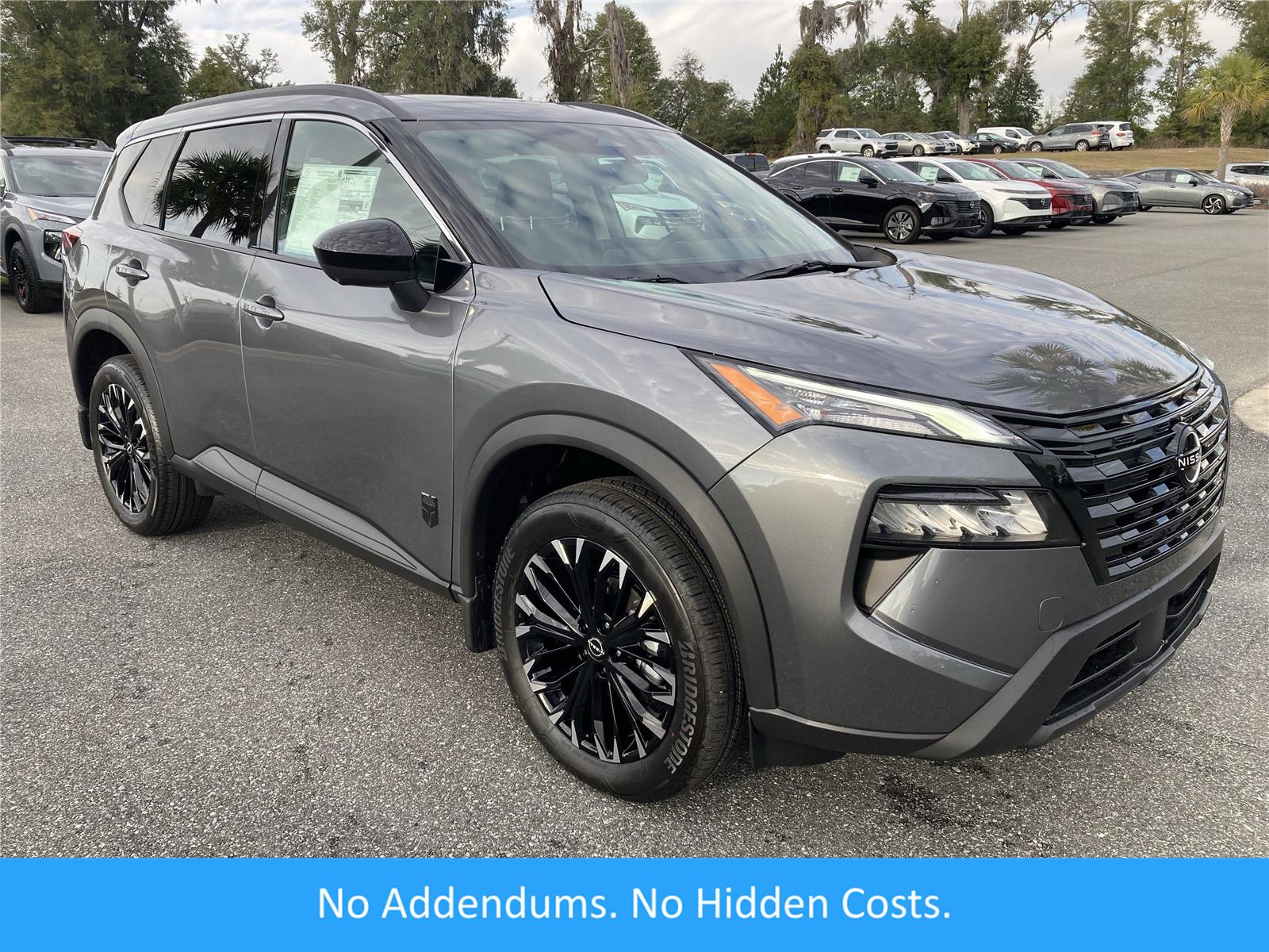 2026 Nissan Rogue Dark Armor's photo