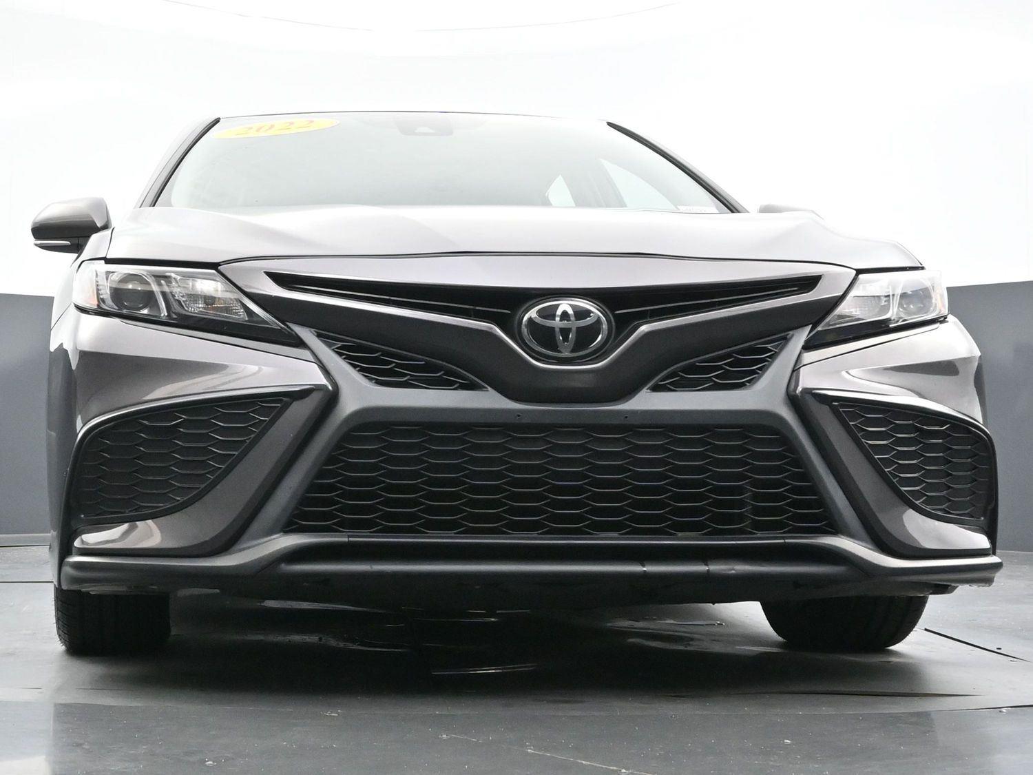 2022 Toyota Camry SE photo 41