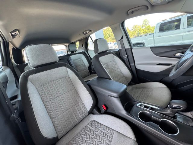 2023 Chevrolet Equinox LS photo 16