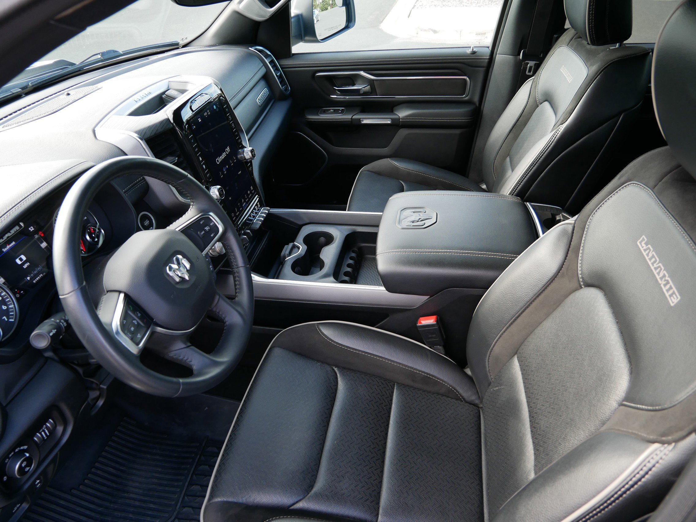 2023 Ram 1500 Laramie photo 11