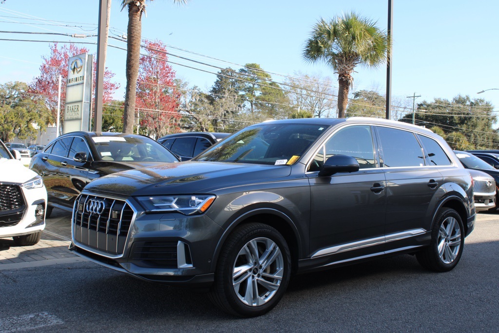 2021 Audi Q7 55 Premium Plus's photo
