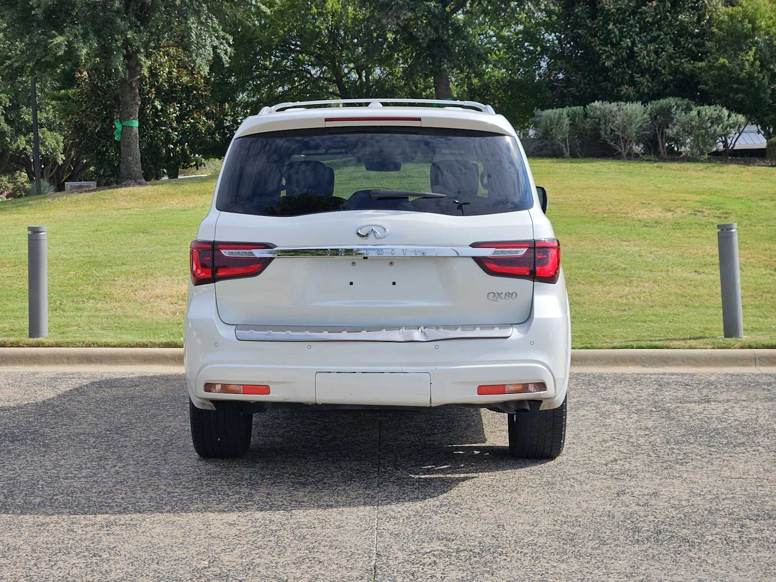 2023 Infiniti QX80 Sensory photo 5
