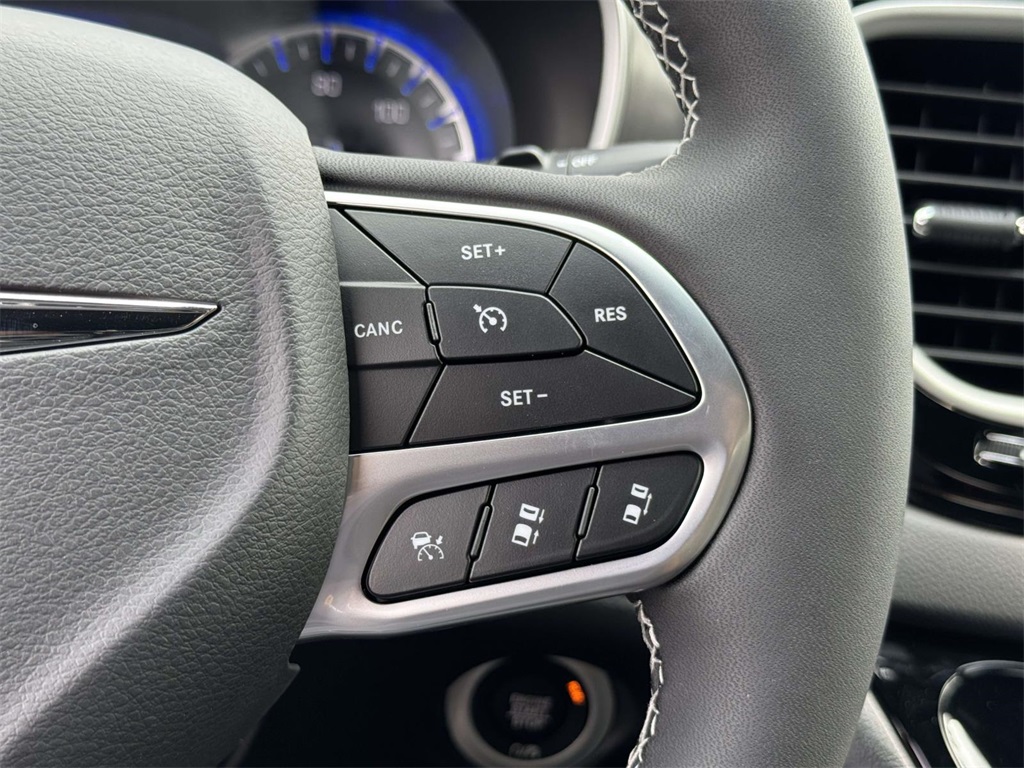 2026 Chrysler Voyager LX photo 20
