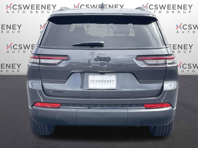 2025 Jeep Grand Cherokee Altitude photo 4