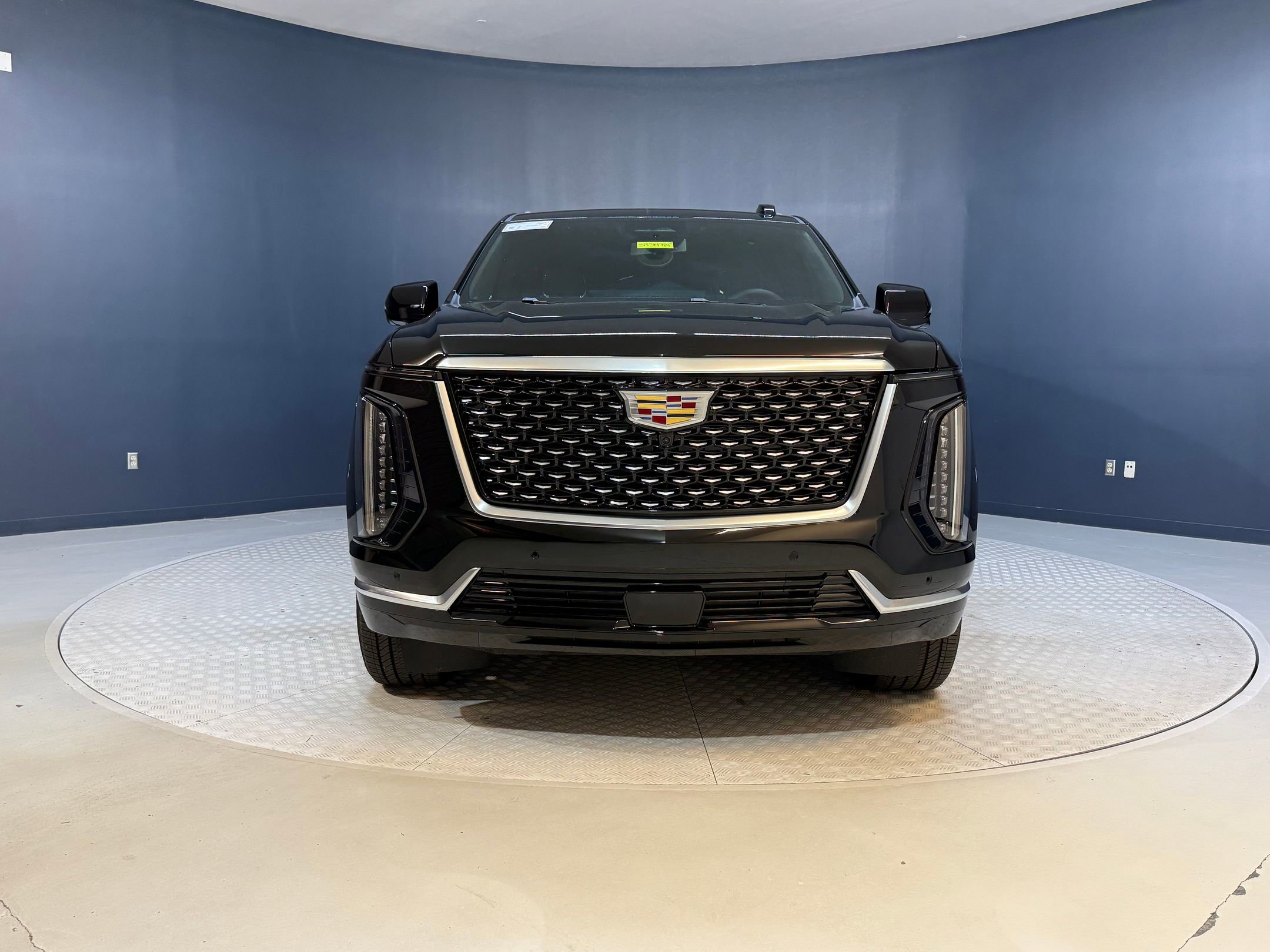 2025 Cadillac Escalade ESV Luxury photo 5